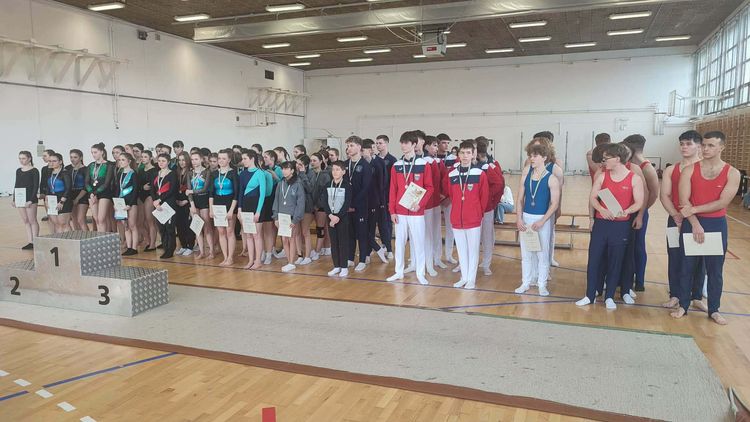 Újabb sikerek szertornában